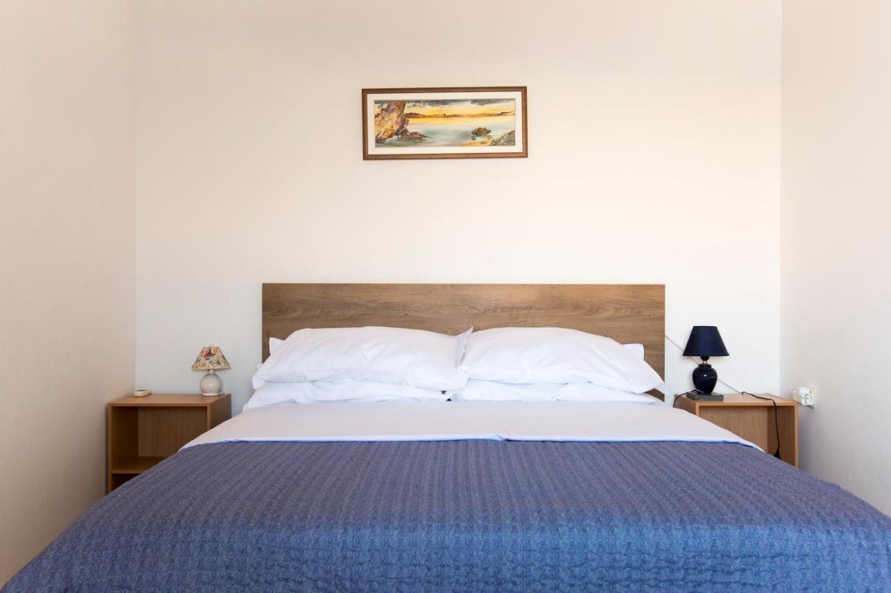 Apartman Branko Pag Town Exteriör bild